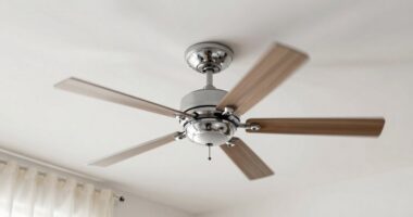 air movement causes discomfort