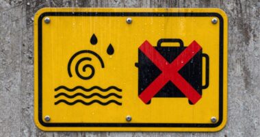 high moisture warning required
