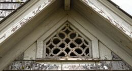vintage architecture ventilation features