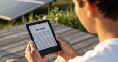 FreeInk: Open Ecosystem For E-readers