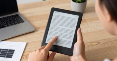 Open Book Touch: Open-source E-reader